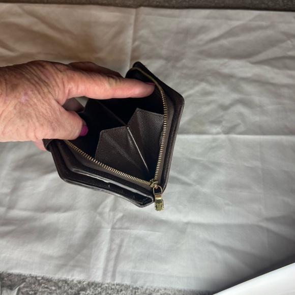 VTG Louis Vuitton Damier Ebene Compact Zippy Bifold Wallet Unisex - Picture 13 of 14
